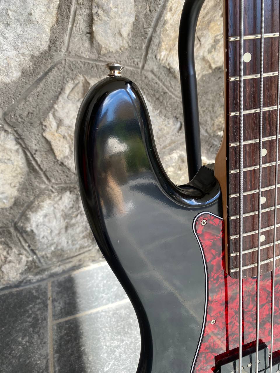 2009 Fender Highway One Precision Bass - Black Nitrocellulose Finish w/ Tortoise & Original White Pickguards — image 6