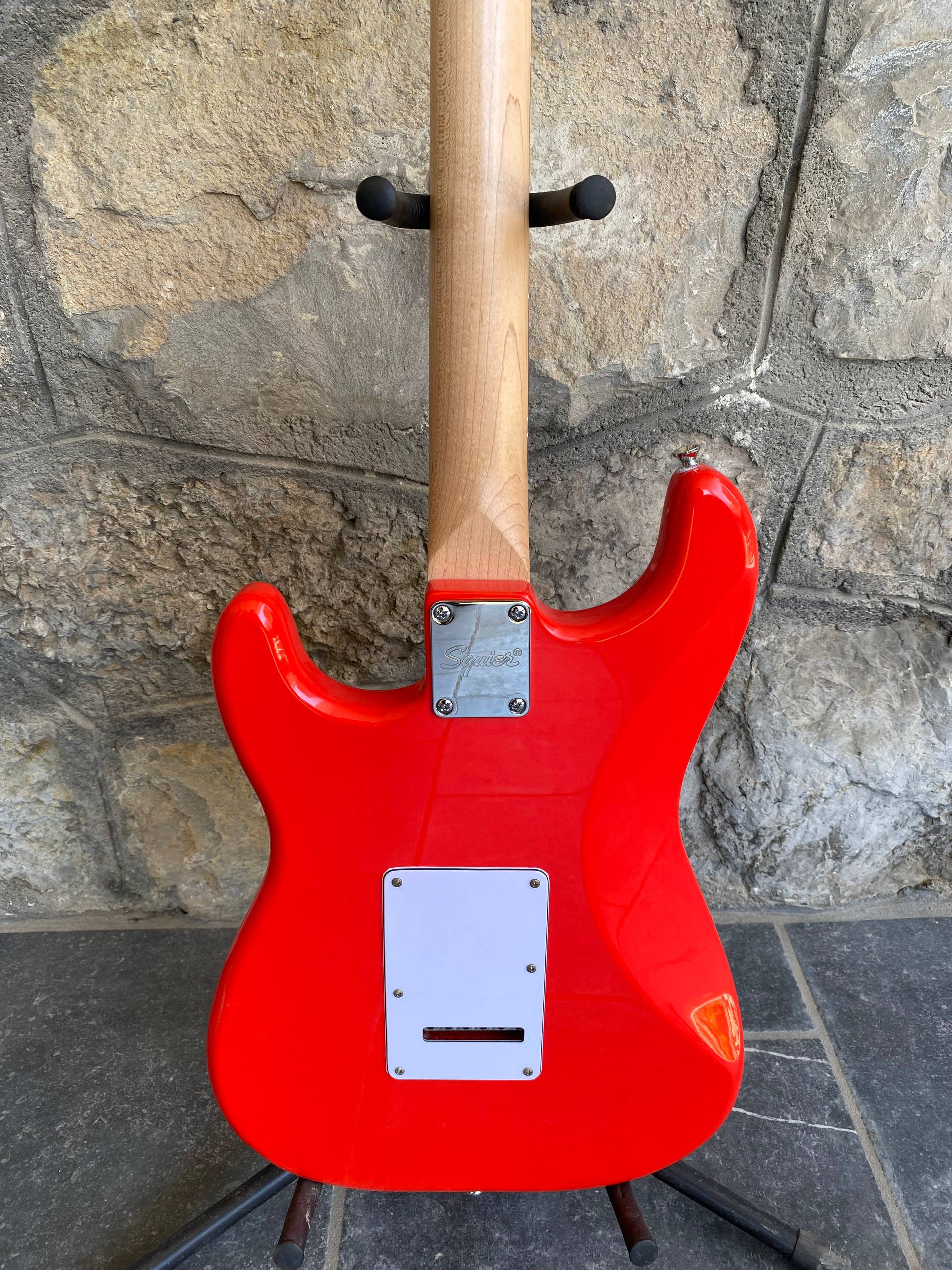 Squier Affinity Series Stratocaster - Fiesta Red - Rosewood Fretboard