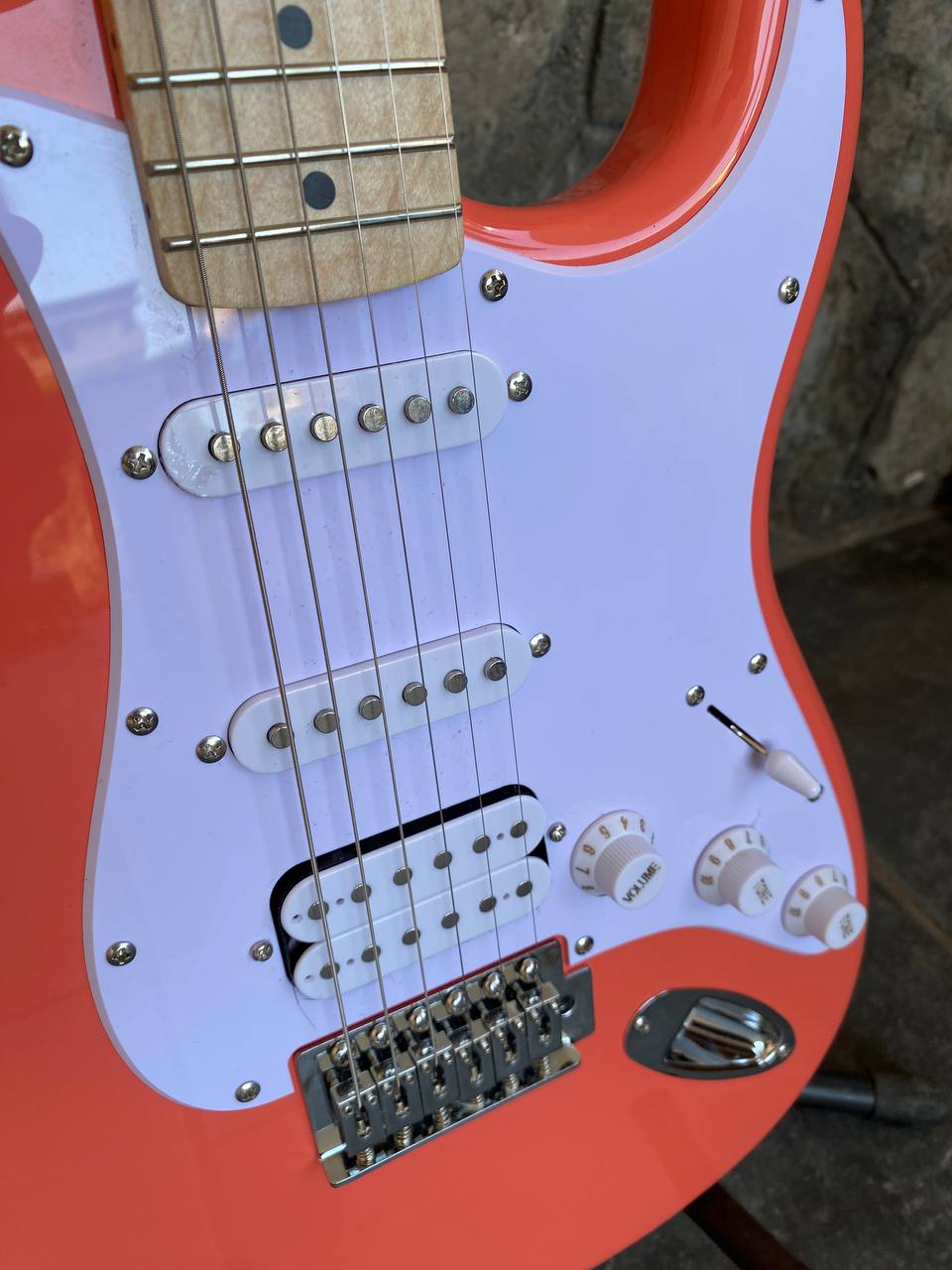 Squier Sonic Strat HSS TCoral