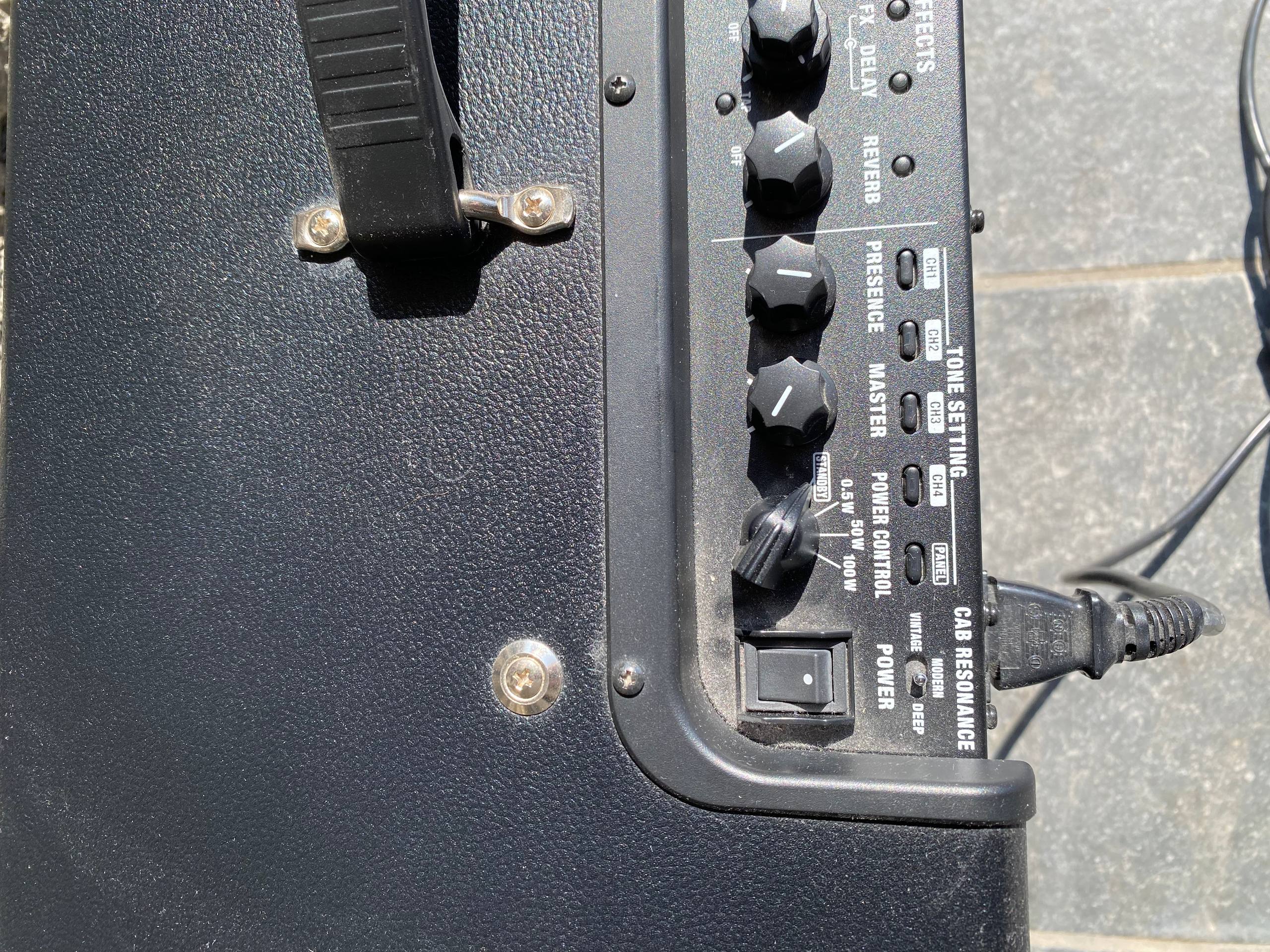 Boss Katana-100/212 MkII 100-Watt 2x12″ Modeling Guitar Amplifier