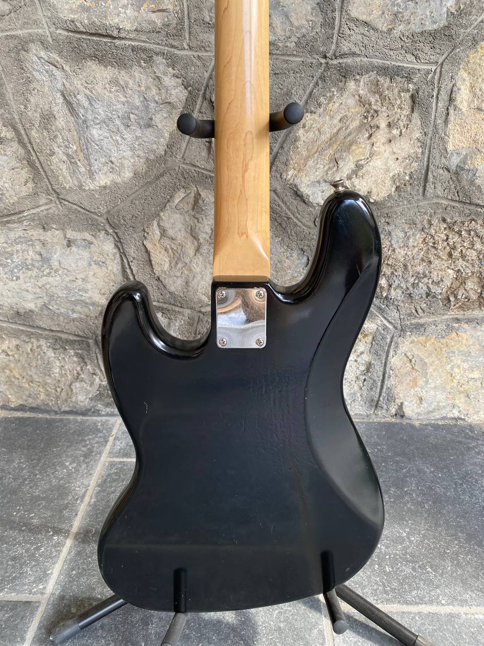 2007 Fender Highway One Jazz Bass - Black Nitrocellulose Finish w Tortoise & Original White Pickguards — image 12