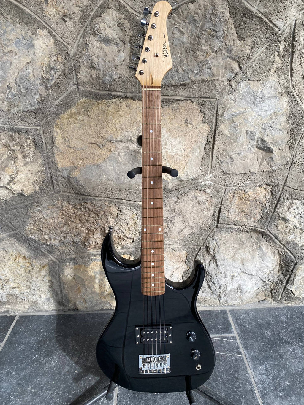 Electric guitar 3/4 Vision St4 Stratocaster