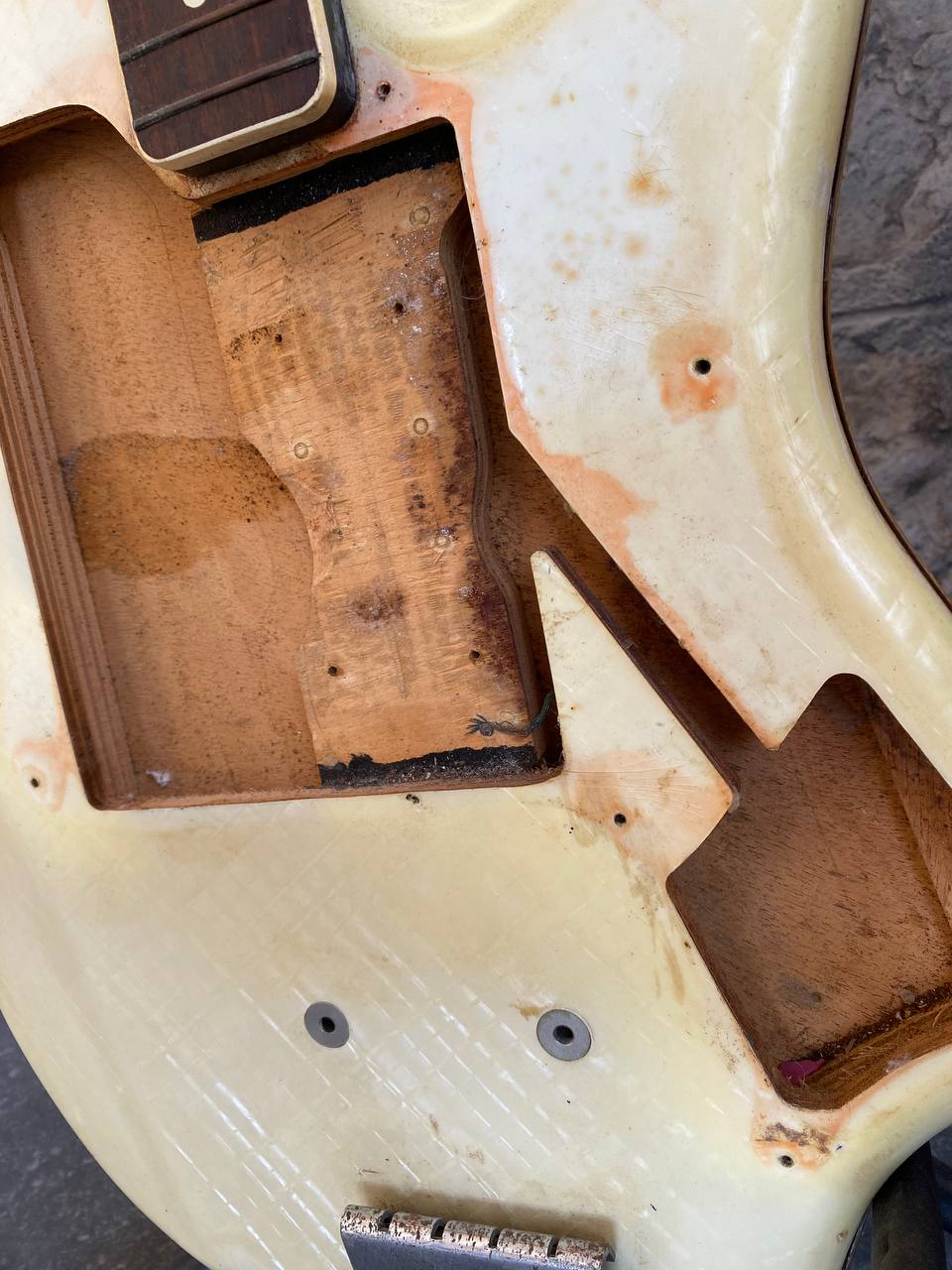 Vintage Layolo Bass (Made in Italy) - Pearloid Body - Restoration Project