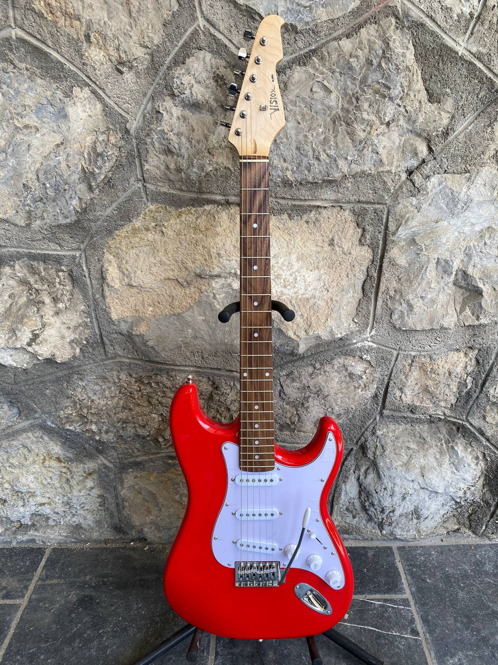 Vision Stratocaster ST5 Electric Guitar Starter Kit - Red - NEW