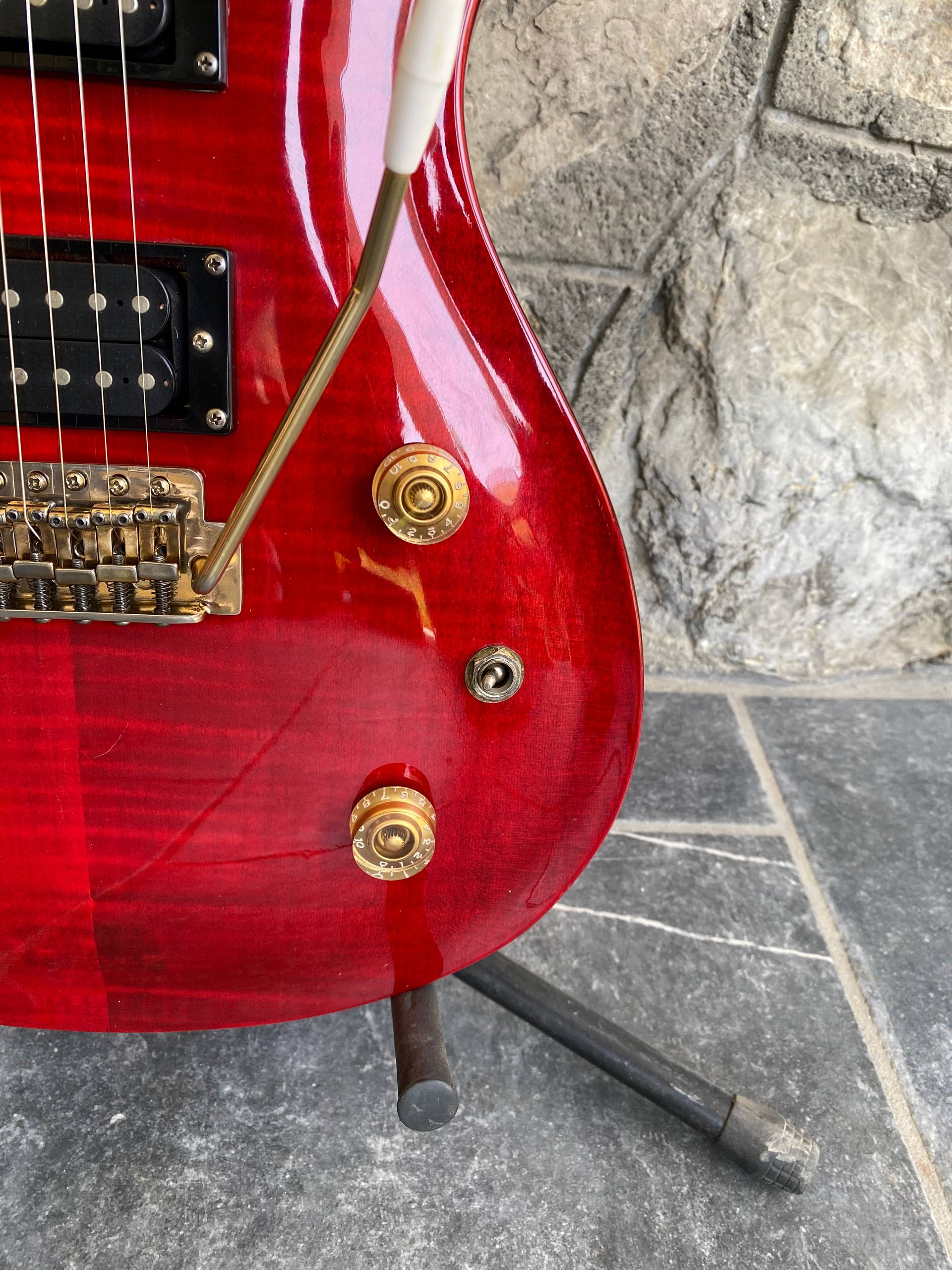 1990’s Rock Axe USA Performer - PRS Style - Neck-Through - Flame Top