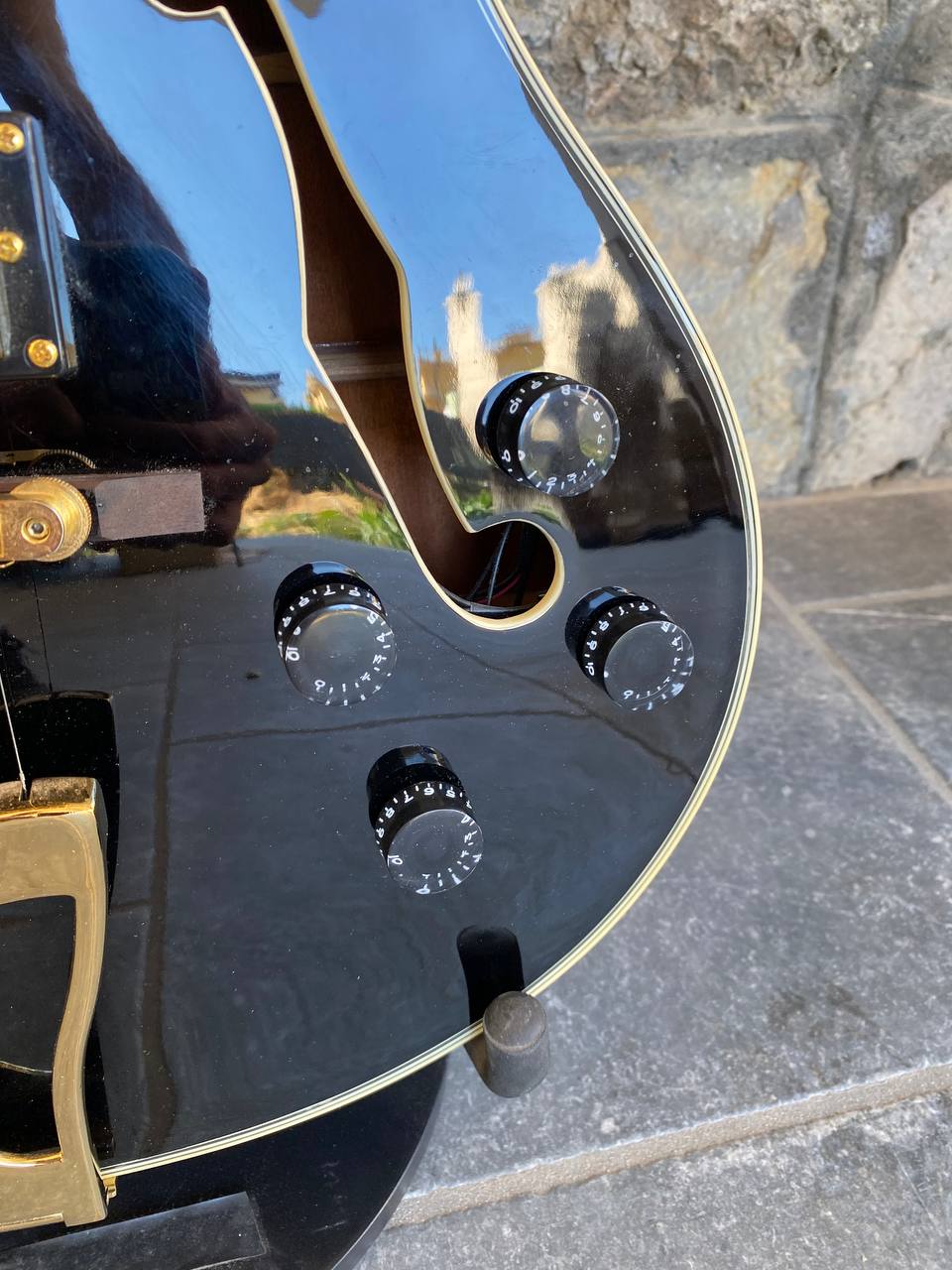 Stagg Custom Semi-Acoustic Guitar – ES-175 Style (Gold Hardware & Block Inlays)