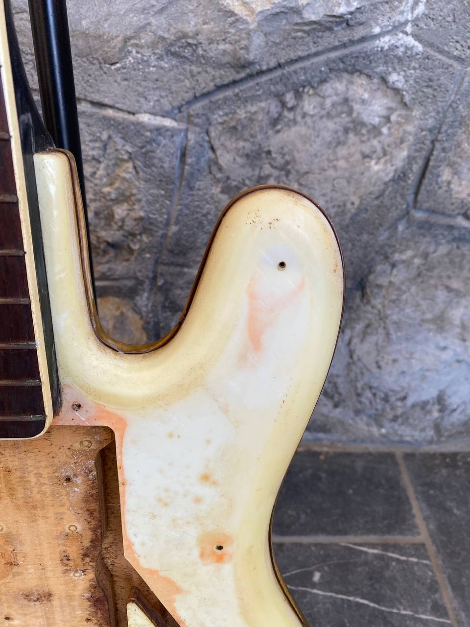 Vintage Layolo Bass (Made in Italy) - Pearloid Body - Restoration Project
