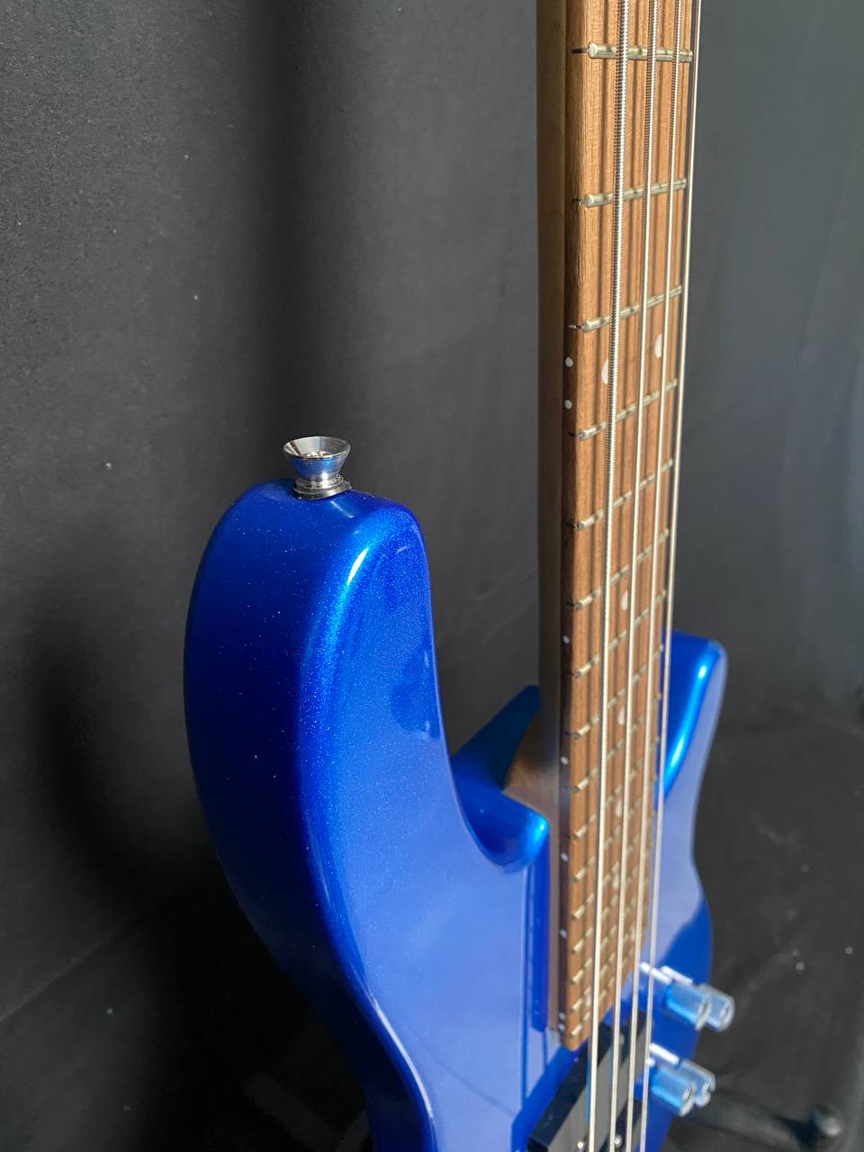 Vision JB8 Jazz Bass Starter Kit - Sosft case Jack and 35W Amplifer - Blue - NEW