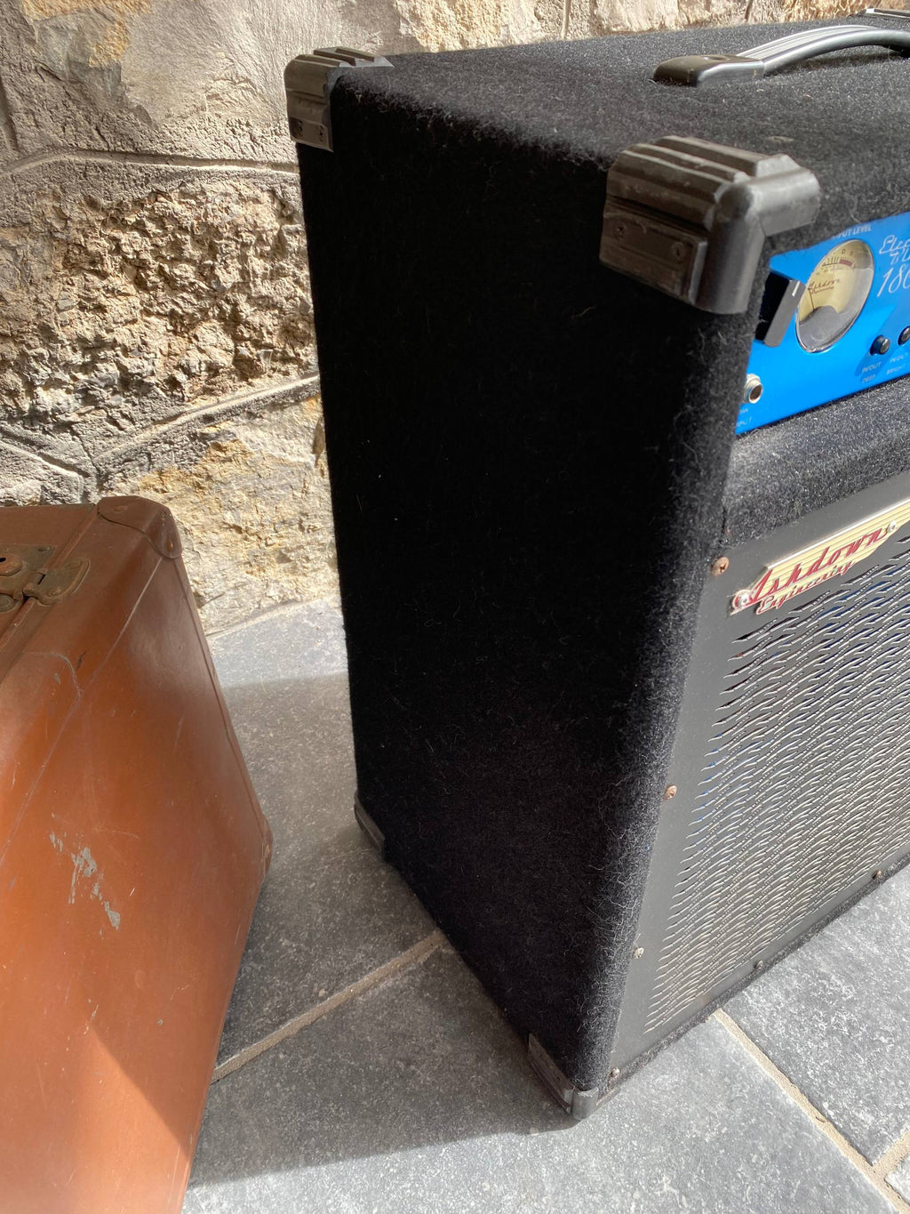 Ashdown Electric Blue EB12-180 Bass Amplifier – Excellent Condition – Demo Video