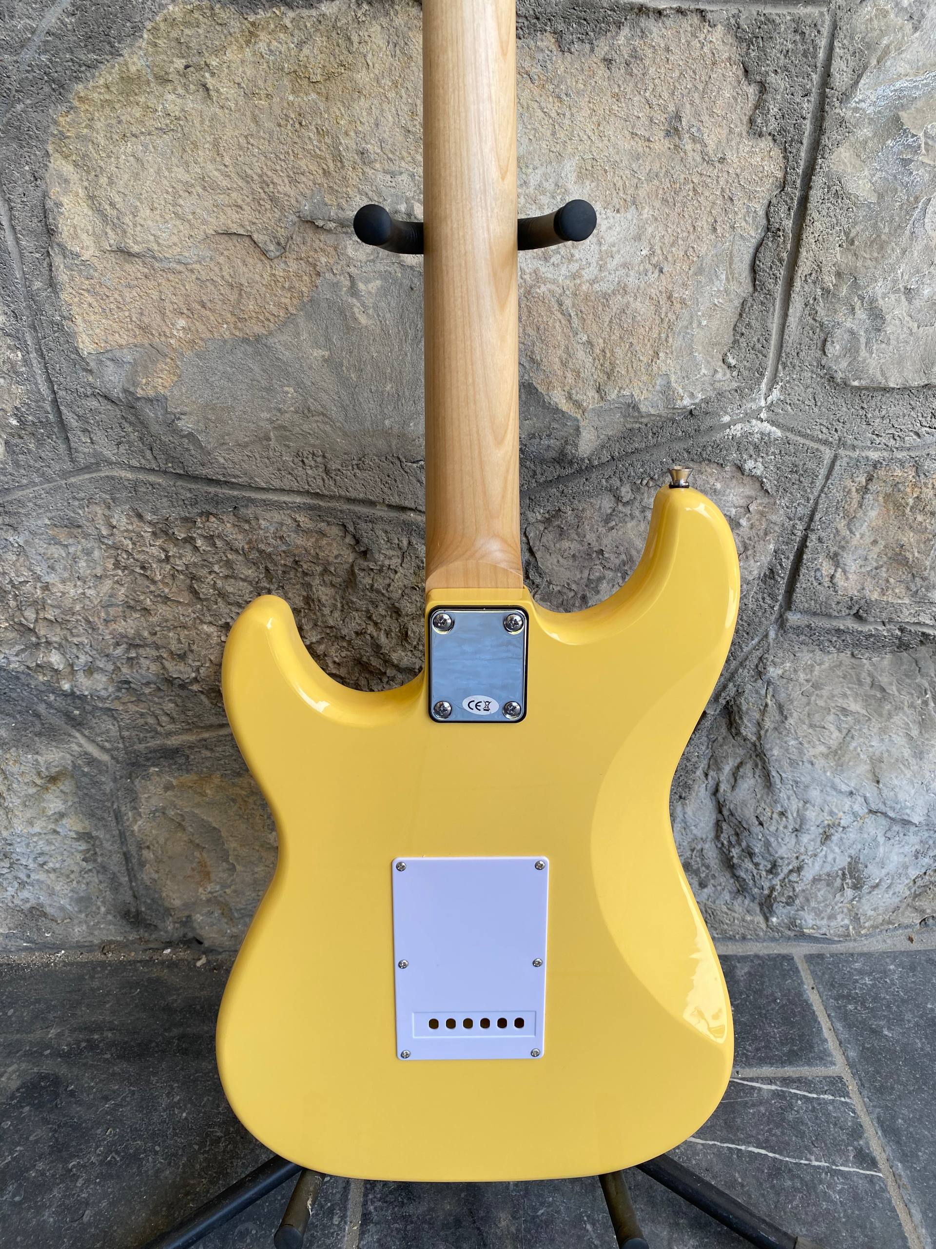 Vision Stratocaster ST5 Electric Guitar Starter Kit - Yellow - NEW