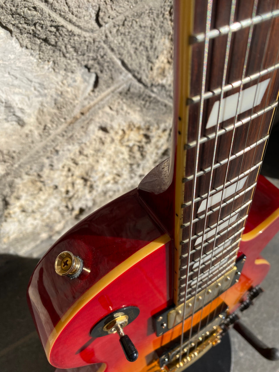 Stagg Les Paul Electric Guitar — Orange Burst, Flame Top, Gold Hardware, Phoenix Headstock Inlay, Set-Neck + Video Demo