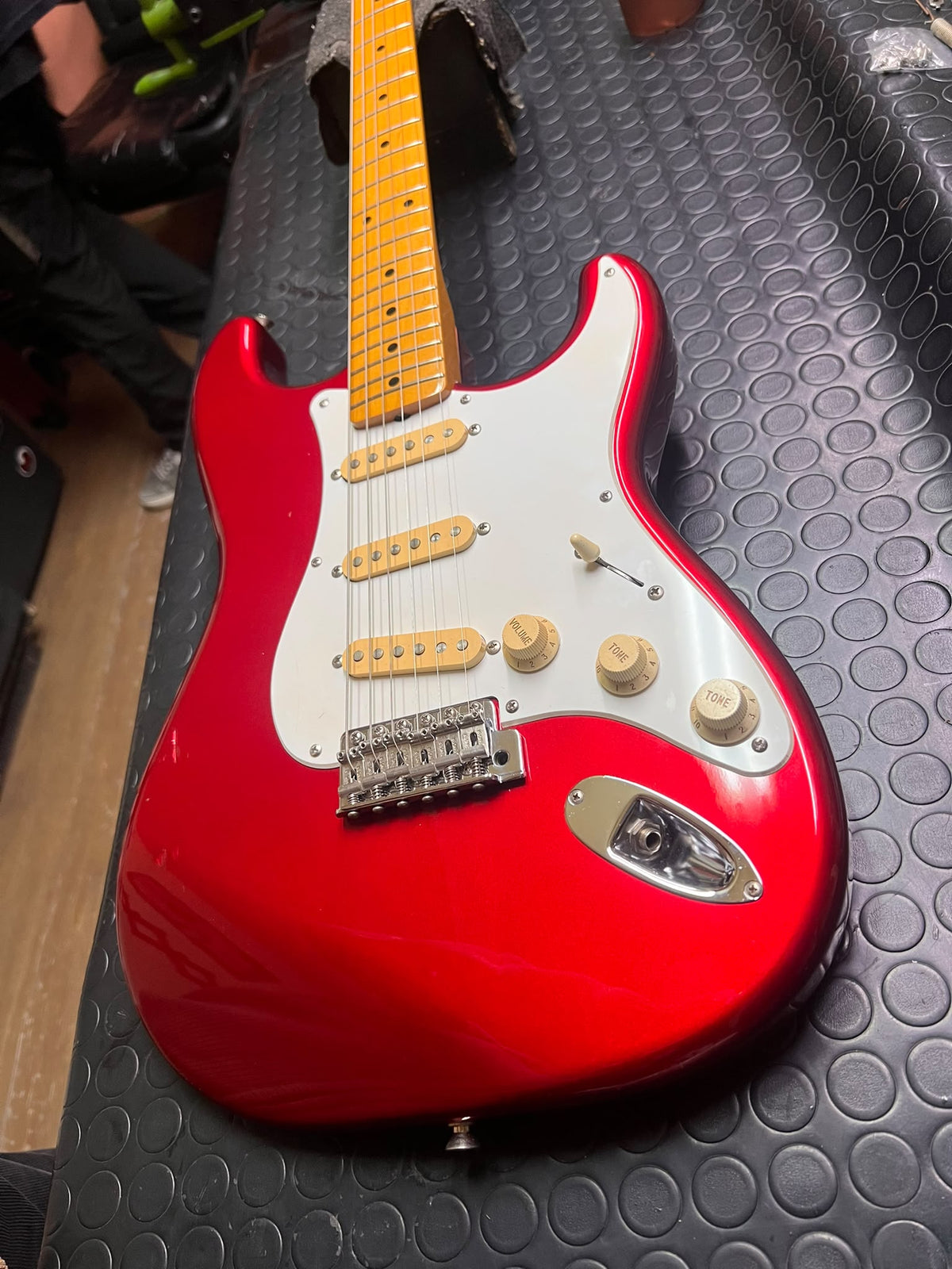 Fender ST57 Made in Japan - Candy Apple Red - U Serial