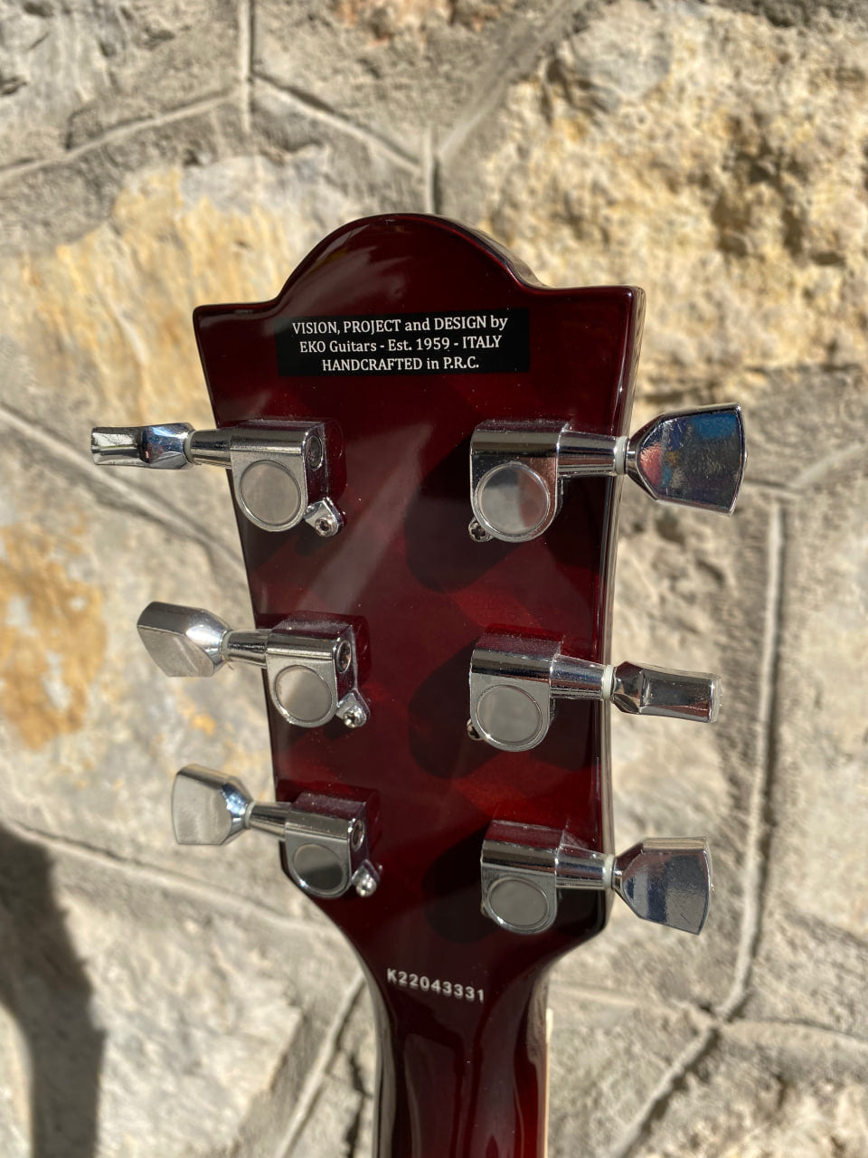 Eko Les Paul Goldtop Singlecut Electric Guitar — Satin Neck, Humbuckers, Mint Condition + Video Demo