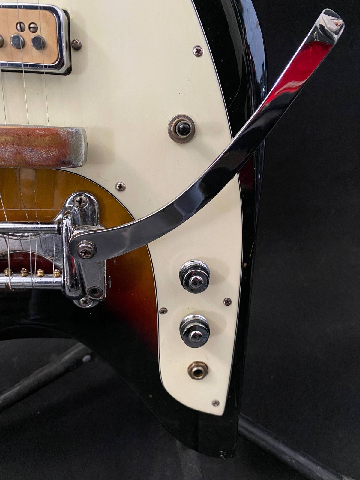 Superb 1965 Eko Rokes  Sunburst with hard case