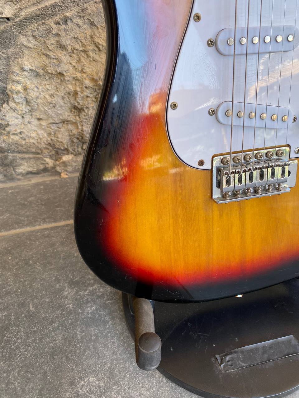 Gewa Pure VGS 100 SB – Sunburst Electric Guitar