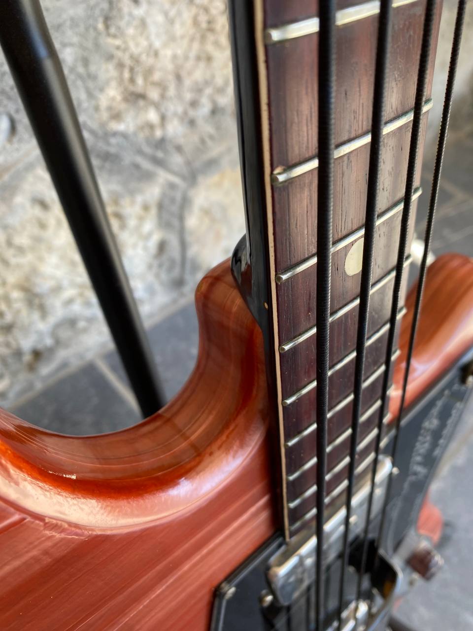 Rare Vintage 1964-65 Wandre Davoli Tigre 2 Bass – All-Original with Case
