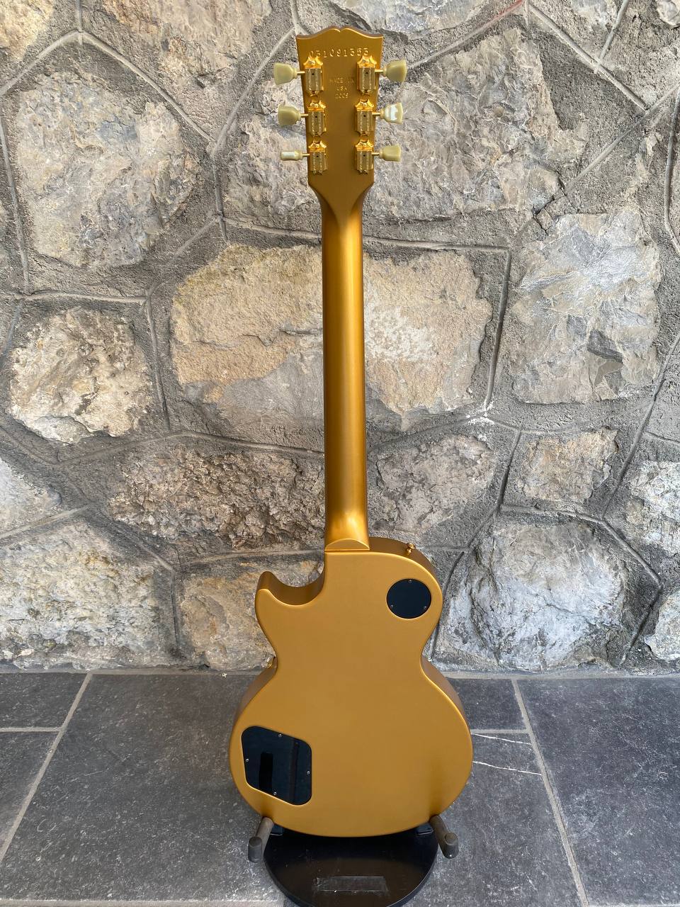 Gibson Les Paul Studio Raw Power (Satin Gold) – 2009, Excellent Condition, Unique All-Maple Tone, Hard Case + Video Demo