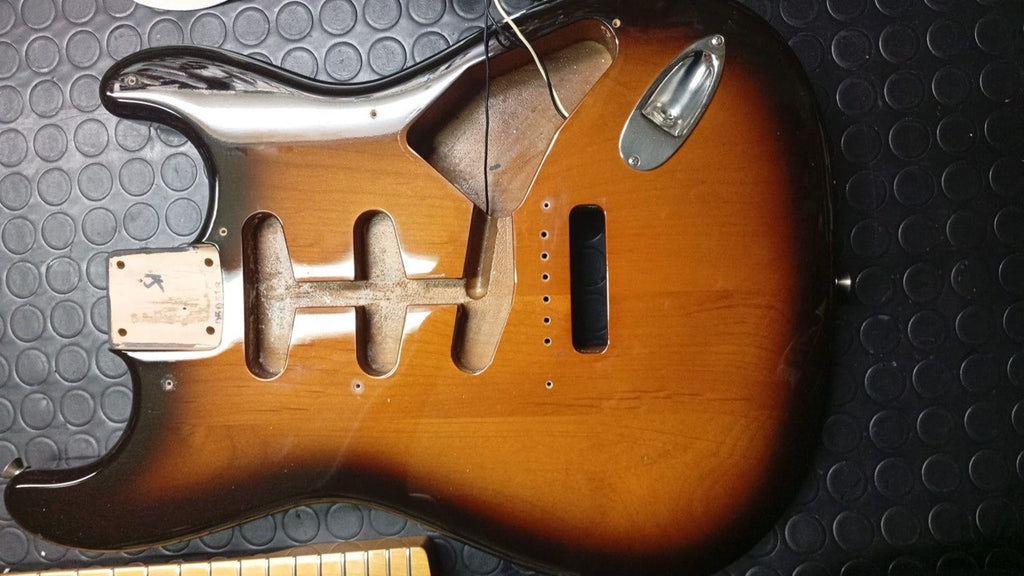 Fender '57 Reissue Stratocaster (ST57) - Crafted in Japan R Serial 2ts