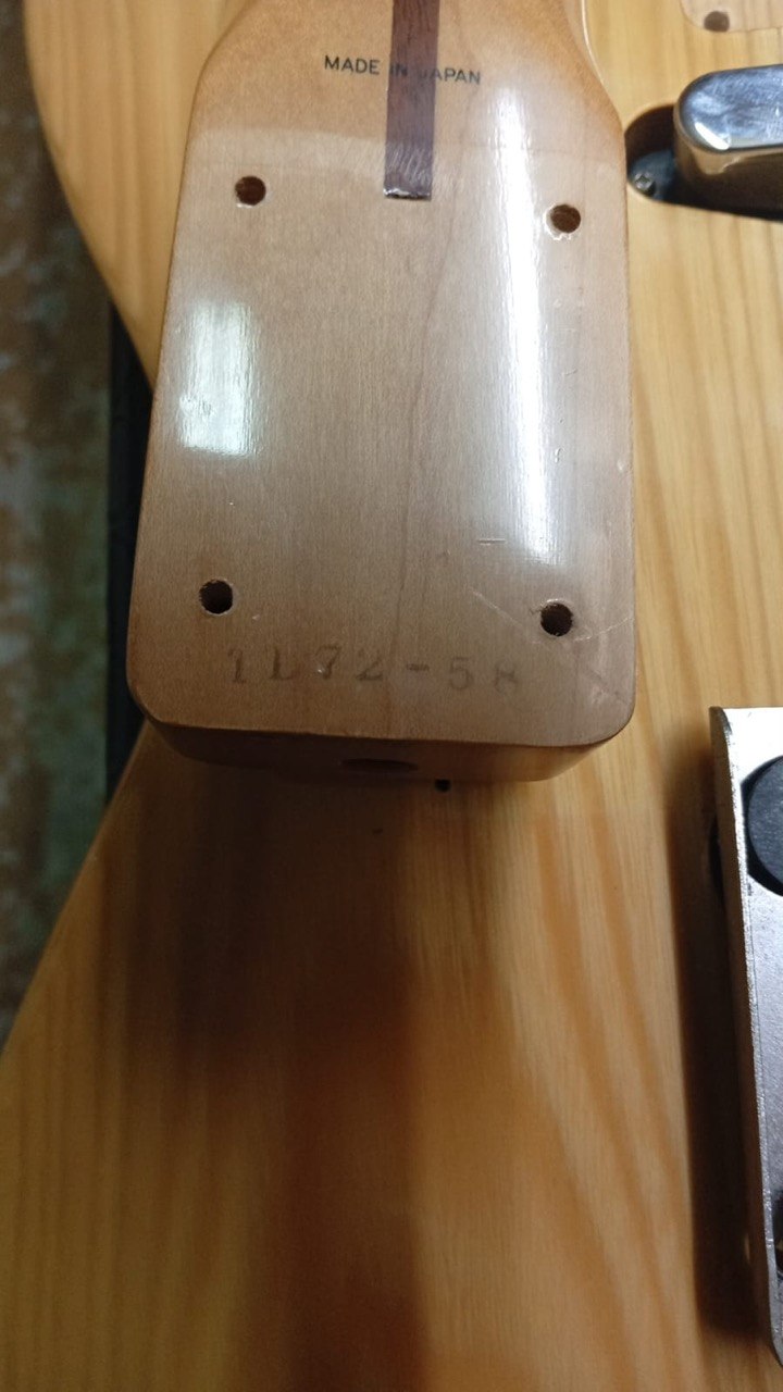 Fender '72 Reissue Telecaster (TL72-58) - Natural Ash - Made in Japan - Gotoh Tuners
