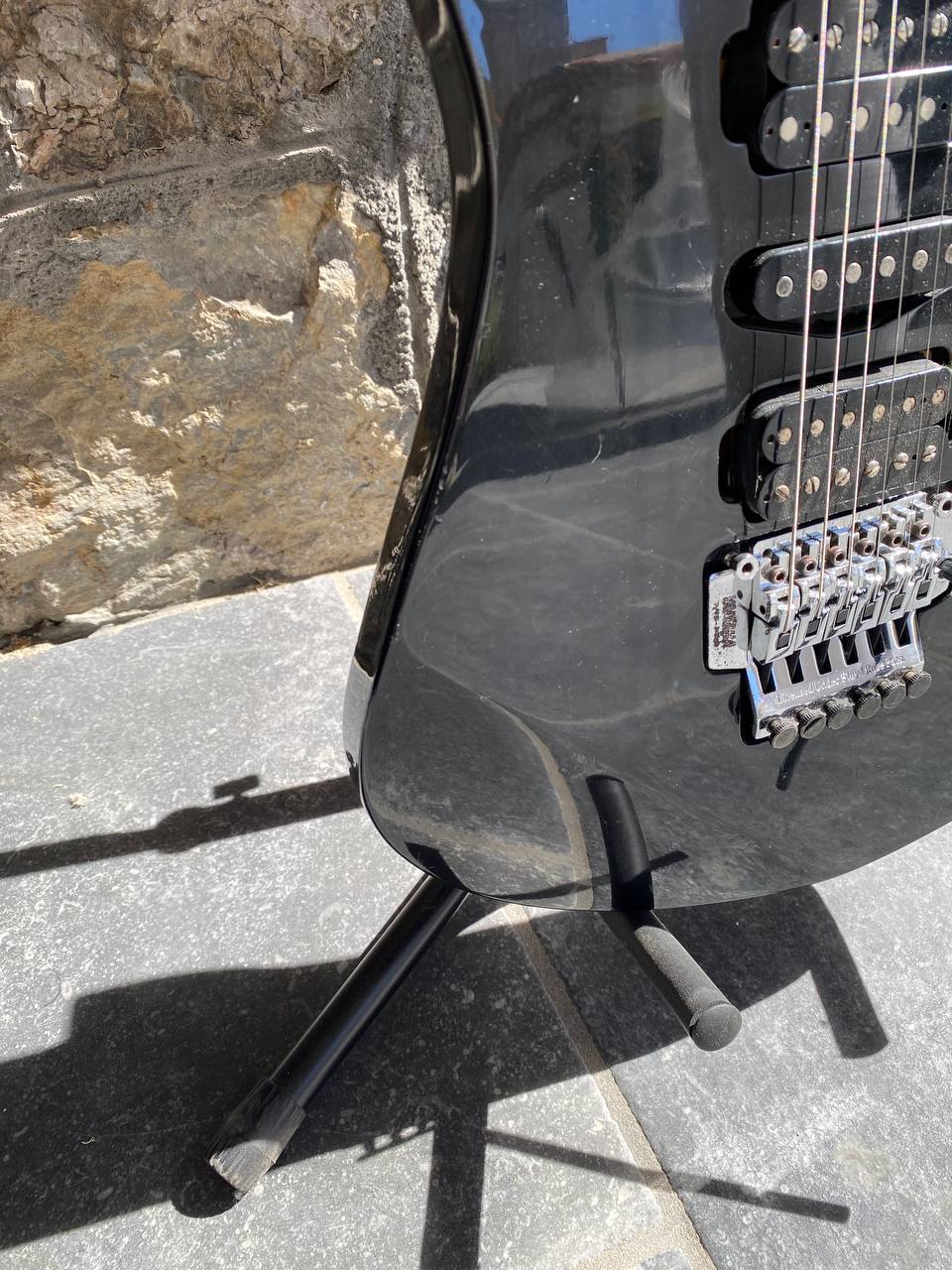 Yamaha 421Dm Superstrat HSH Floyd rose 24 frets