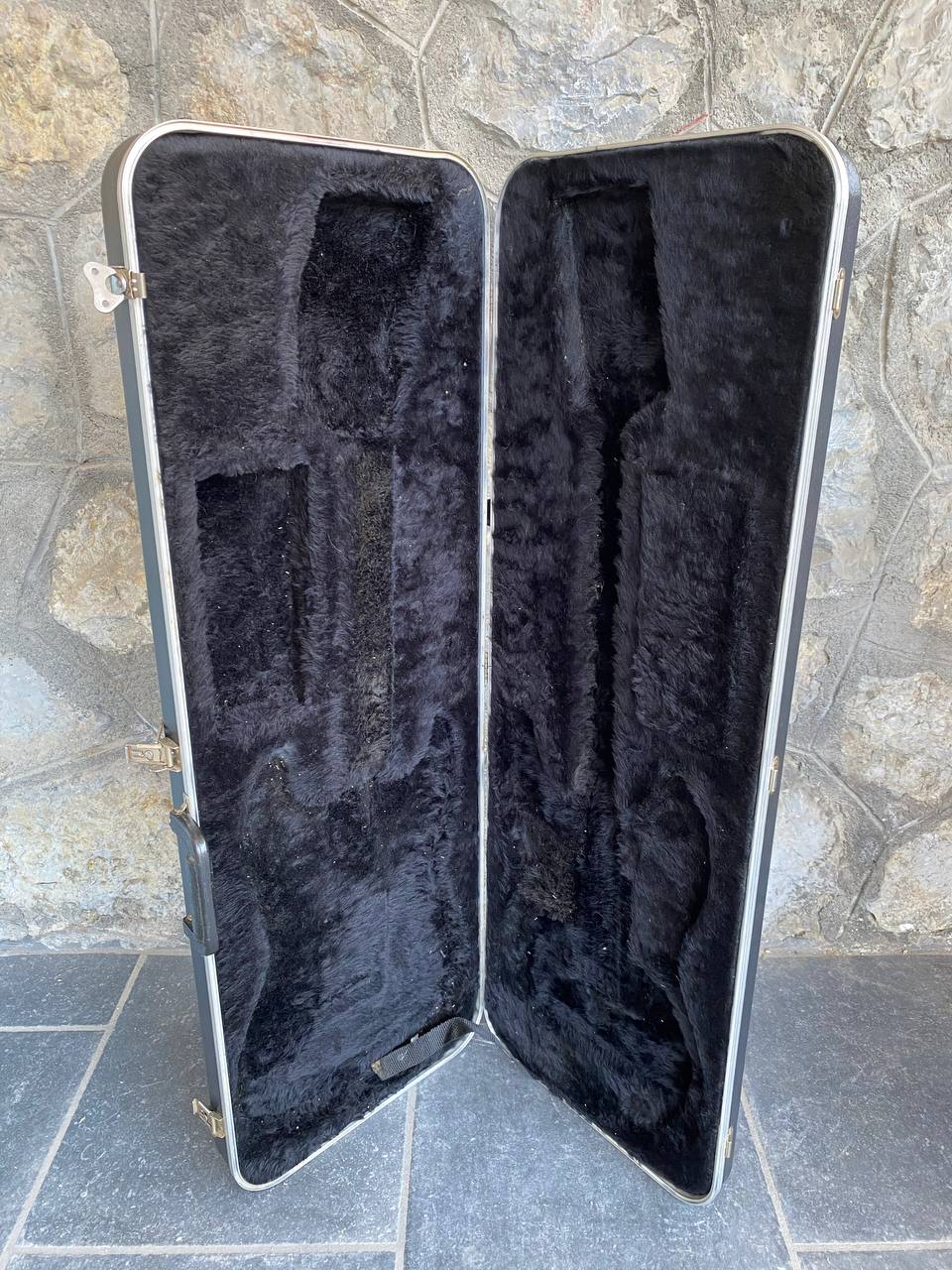 Vintage 1980s Fender Rectangular Hardshell Guitar Case - Original