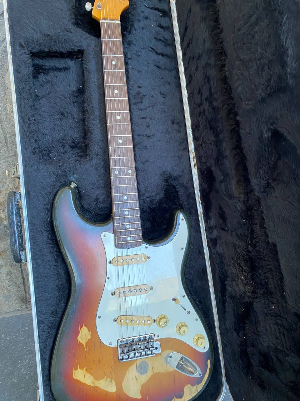 Vintage 1980s Fender Rectangular Hardshell Guitar Case - Original