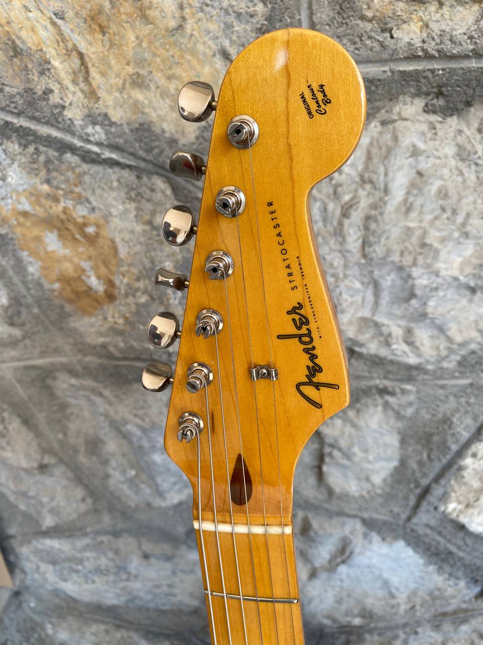 Fender '57 Reissue Stratocaster (ST57) - Crafted in Japan R Serial 2ts